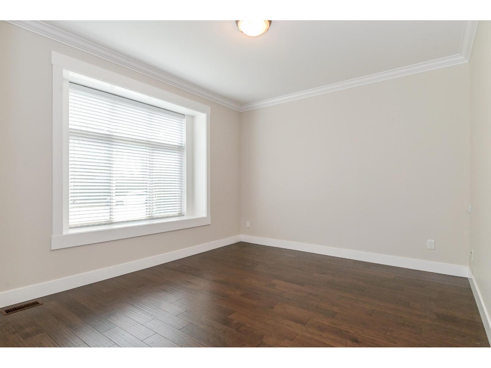 Photo 17 of 20073 38 B Avenue, Langley BC