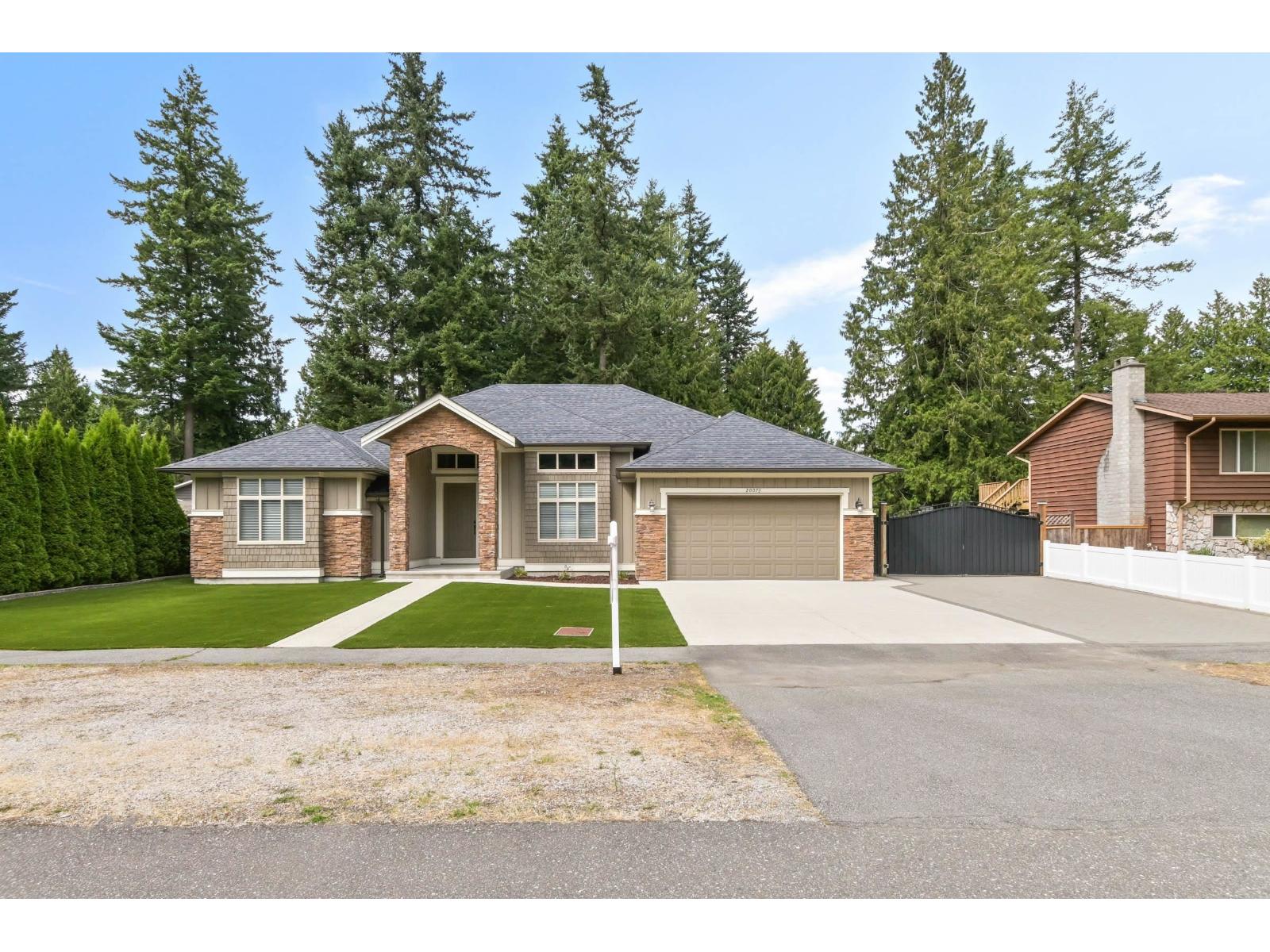 Photo 6 of 20073 38 B Avenue, Langley BC