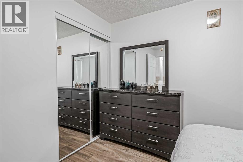Single Family House Bi-level for Sale in  Marlborough Drive NE Marlborough Calgary 