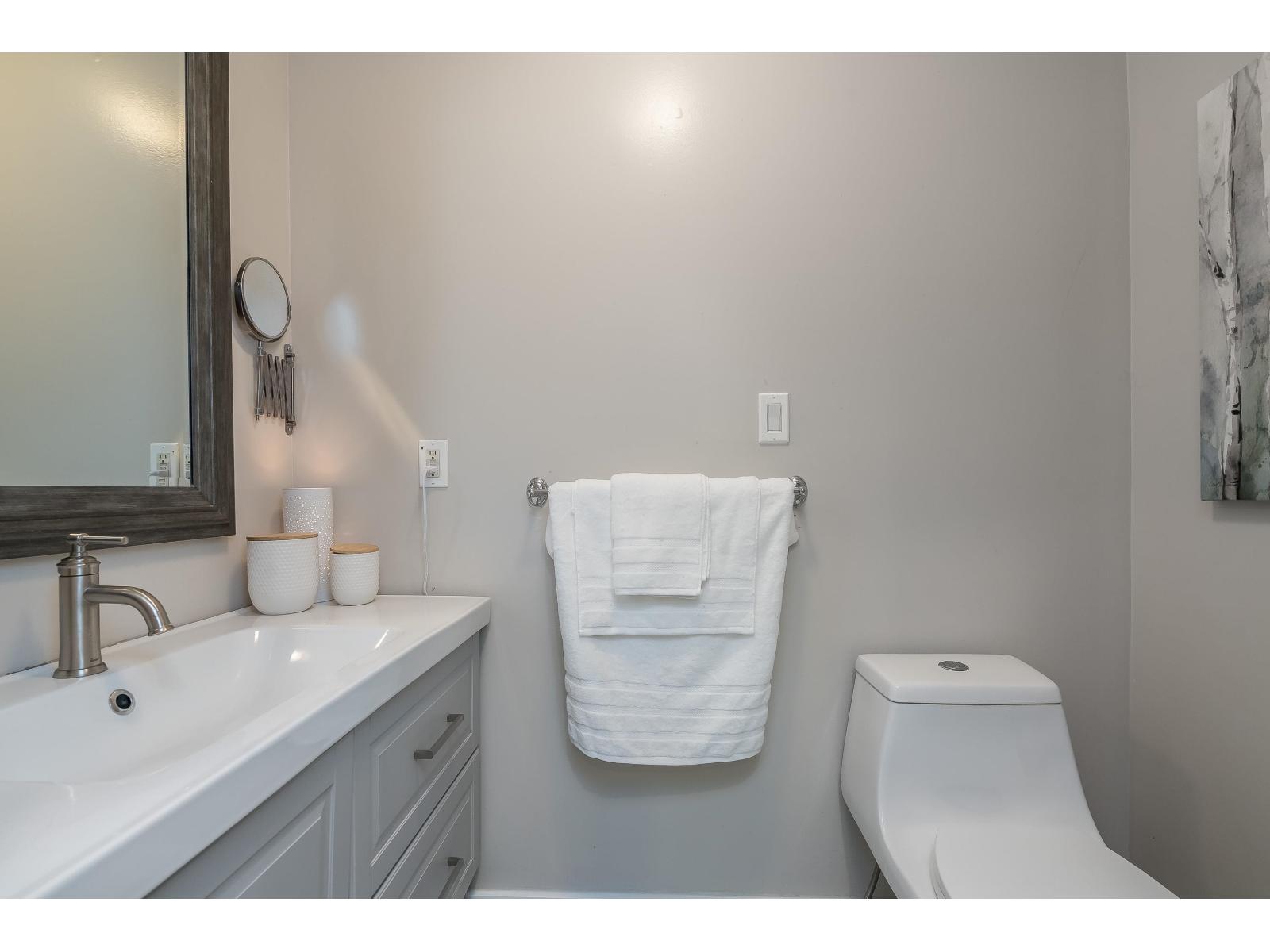 Photo 24 of 23182 Rawlison Crescent, Langley BC
