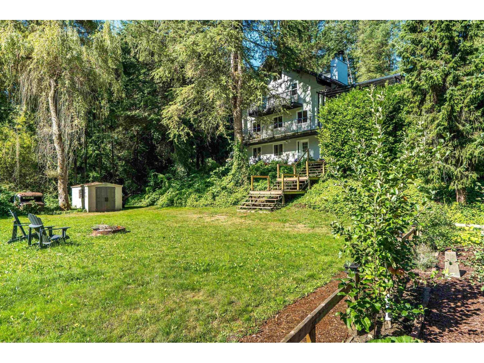 Photo 2 of 23182 Rawlison Crescent, Langley BC