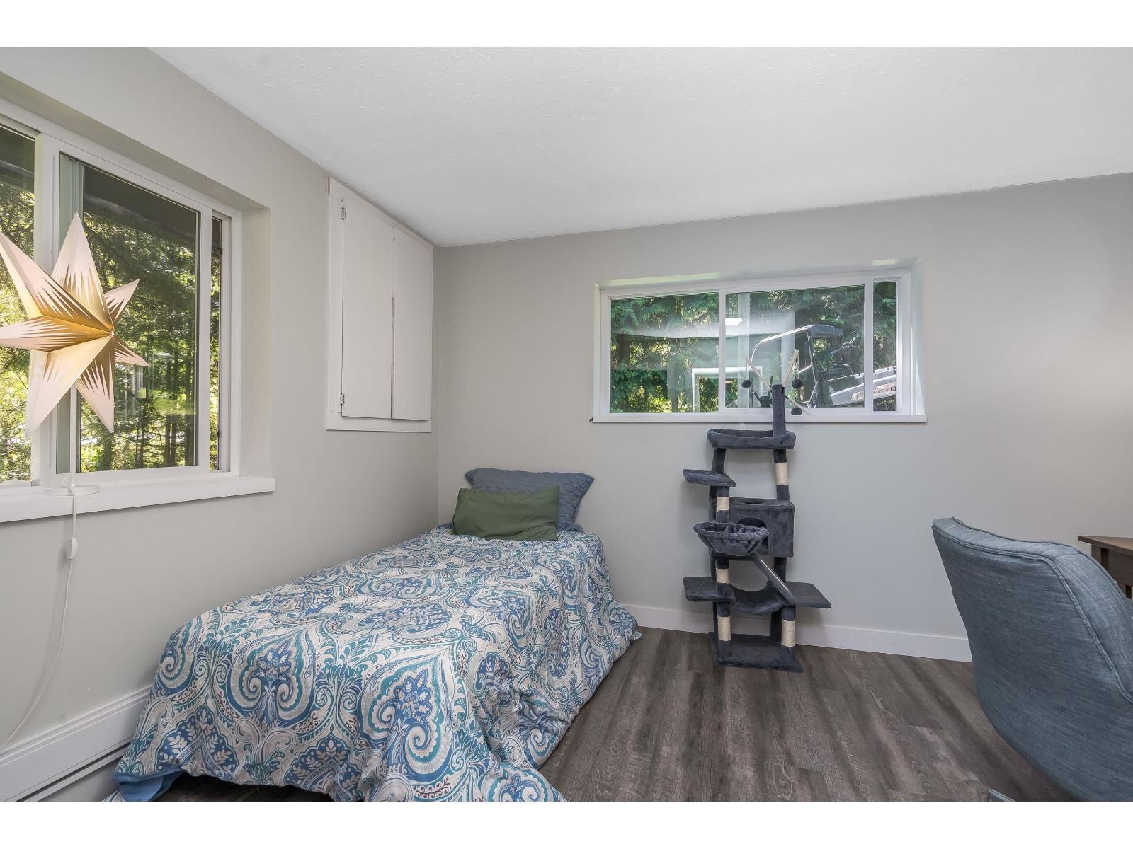 Photo 38 of 23182 Rawlison Crescent, Langley BC