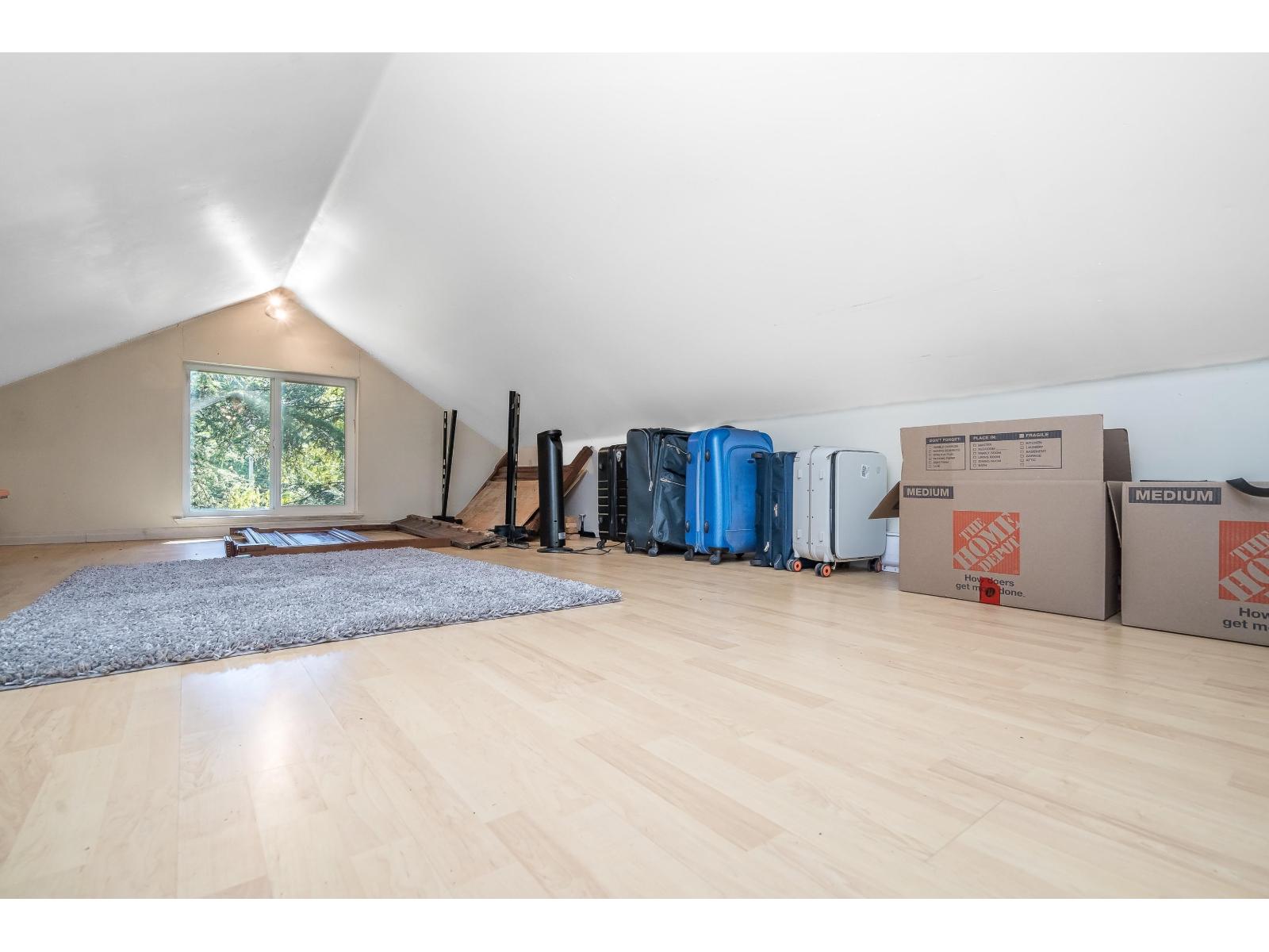 Photo 32 of 23182 Rawlison Crescent, Langley BC