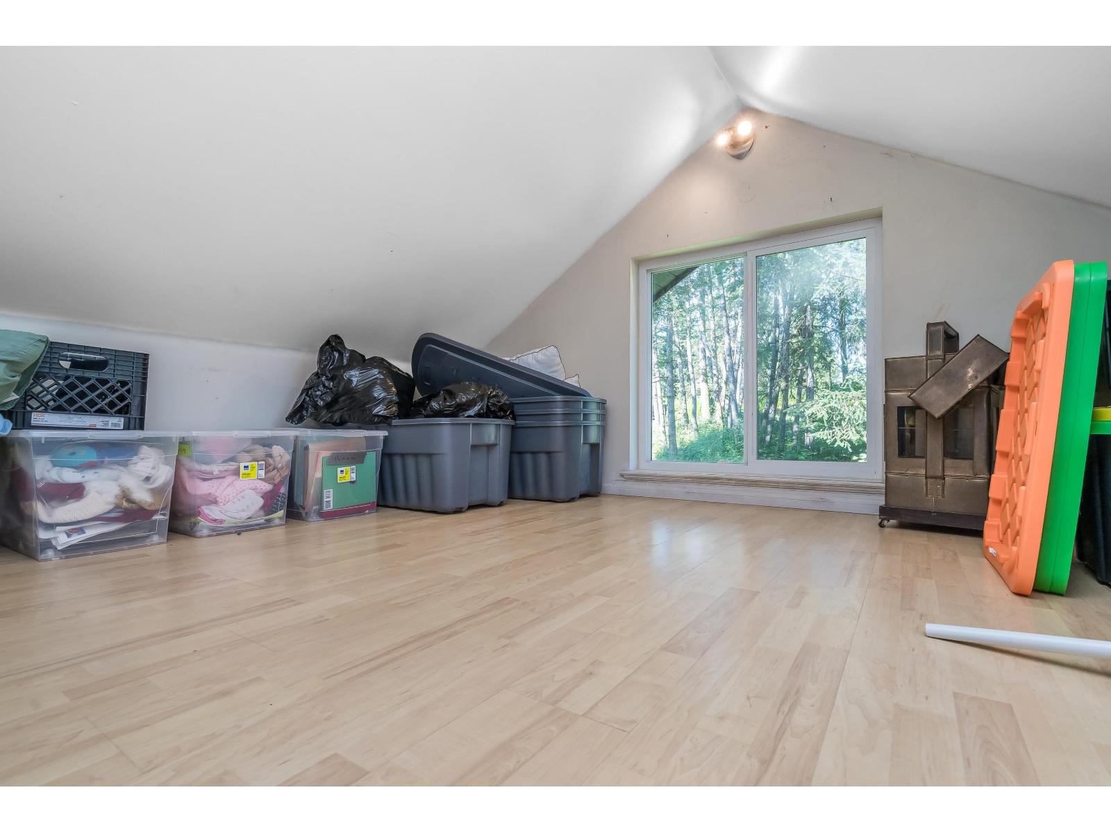 Photo 31 of 23182 Rawlison Crescent, Langley BC
