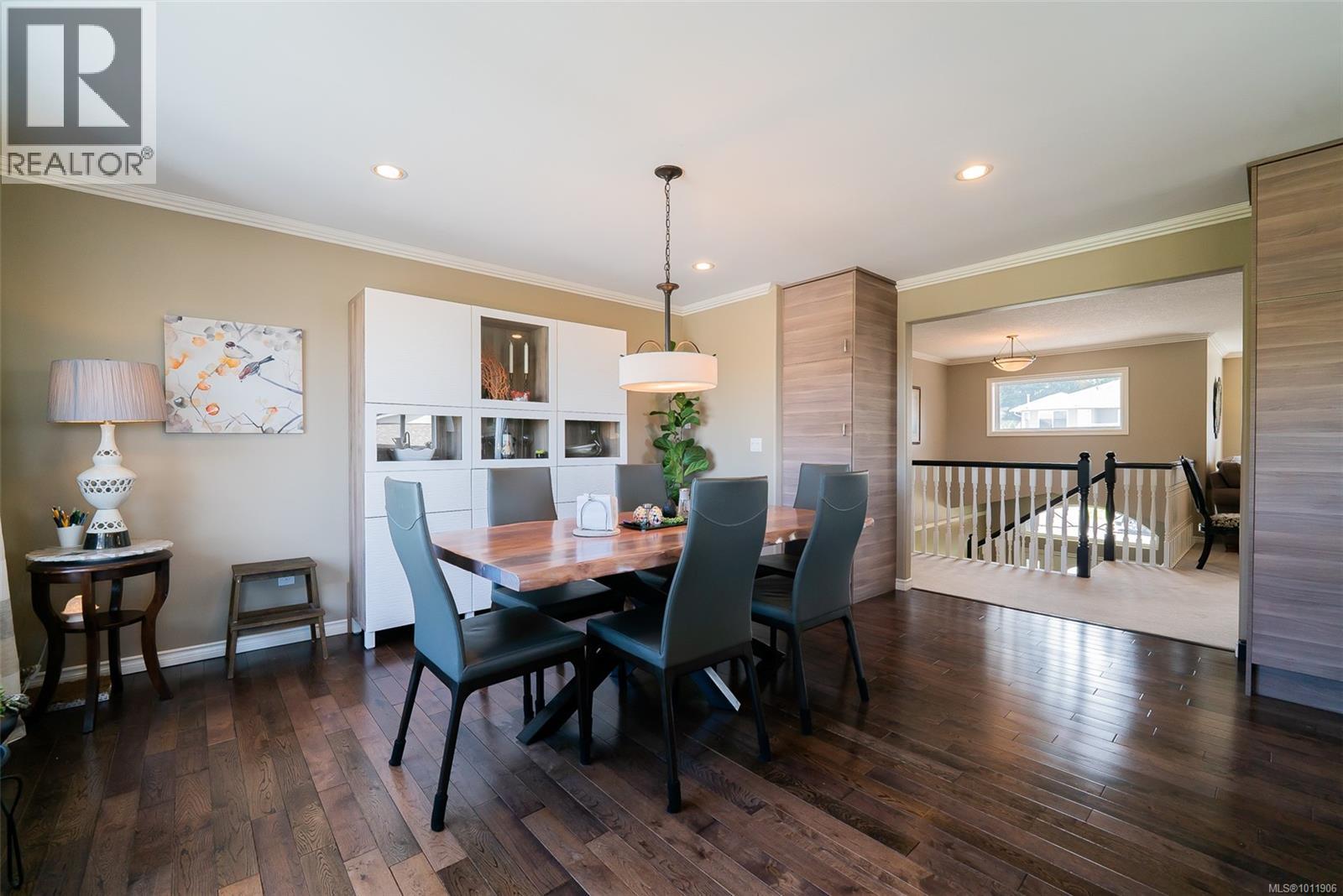 Photo 3 of 5320 Kenwill Dr, Nanaimo BC