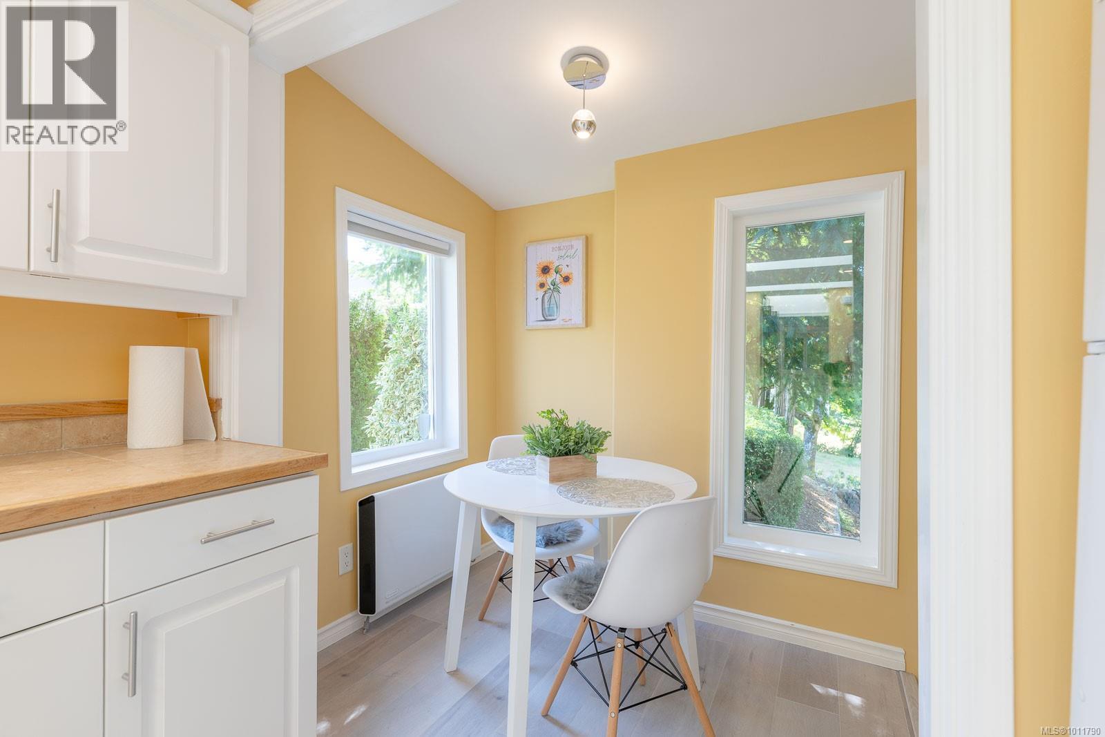 Photo 16 of 309 Pine St, Nanaimo BC