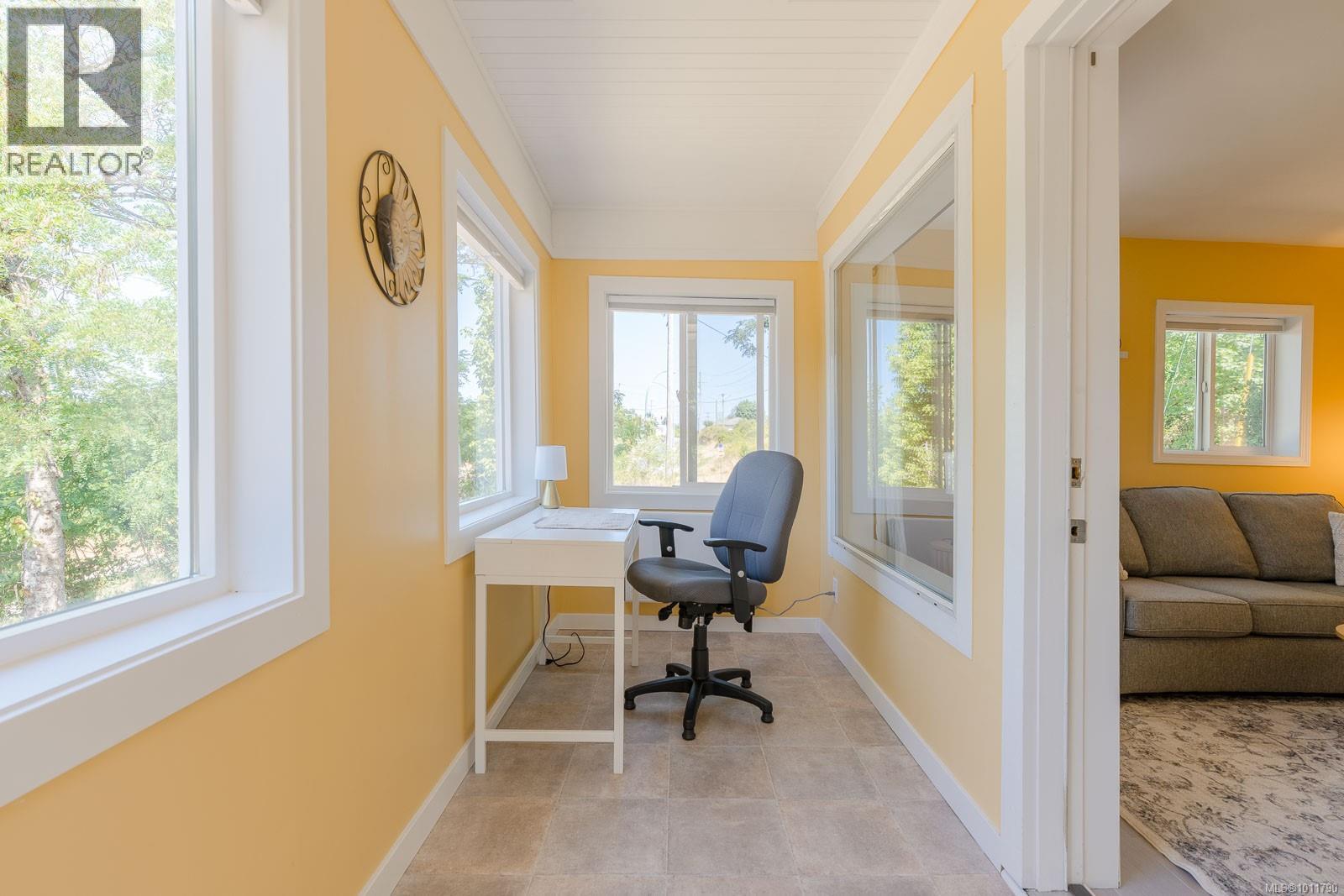 Photo 20 of 309 Pine St, Nanaimo BC