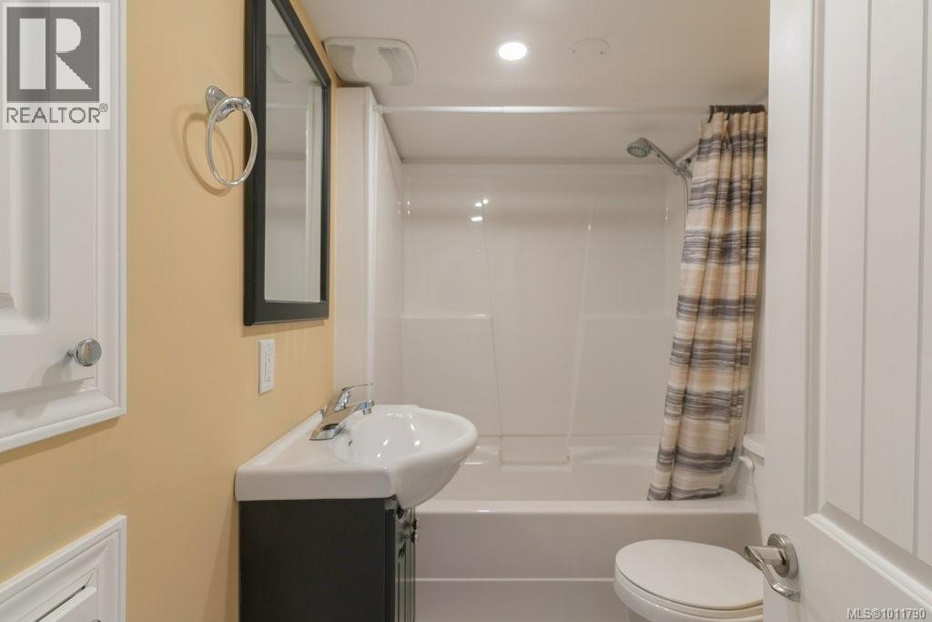 Photo 29 of 309 Pine St, Nanaimo BC