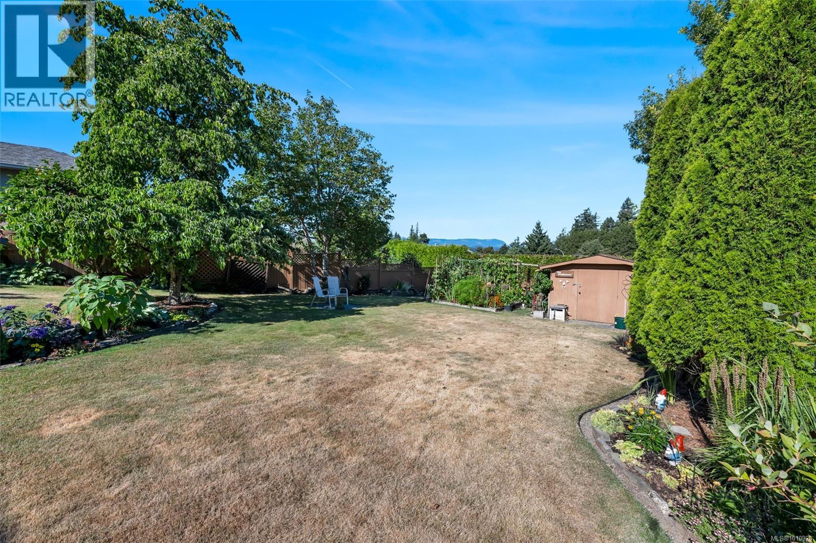 Photo 27 of 6100 Denali Dr, Duncan BC