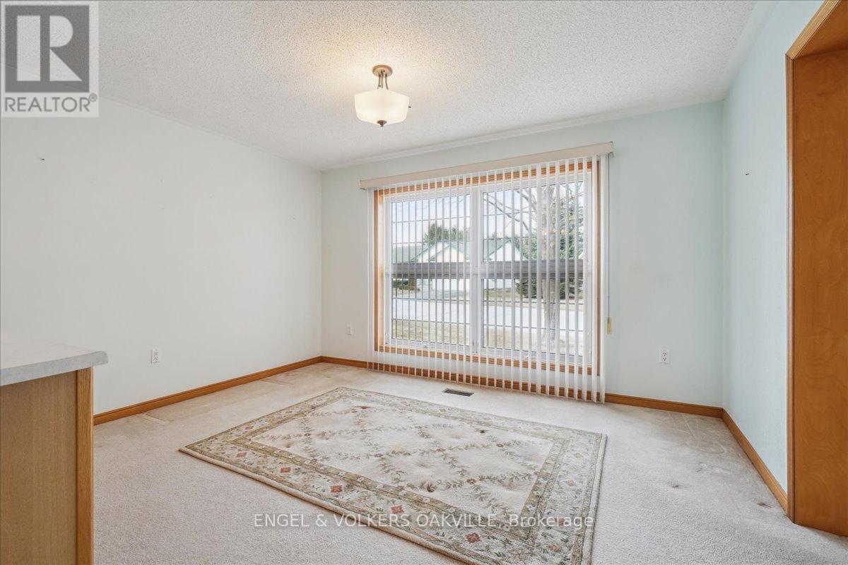 Photo 13 of 36 White Bark Way, Centre Wellington ON