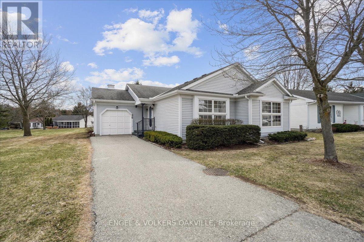 Photo 3 of 36 White Bark Way, Centre Wellington ON