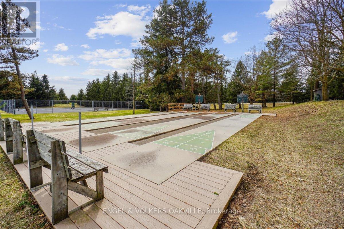 Photo 42 of 36 White Bark Way, Centre Wellington ON