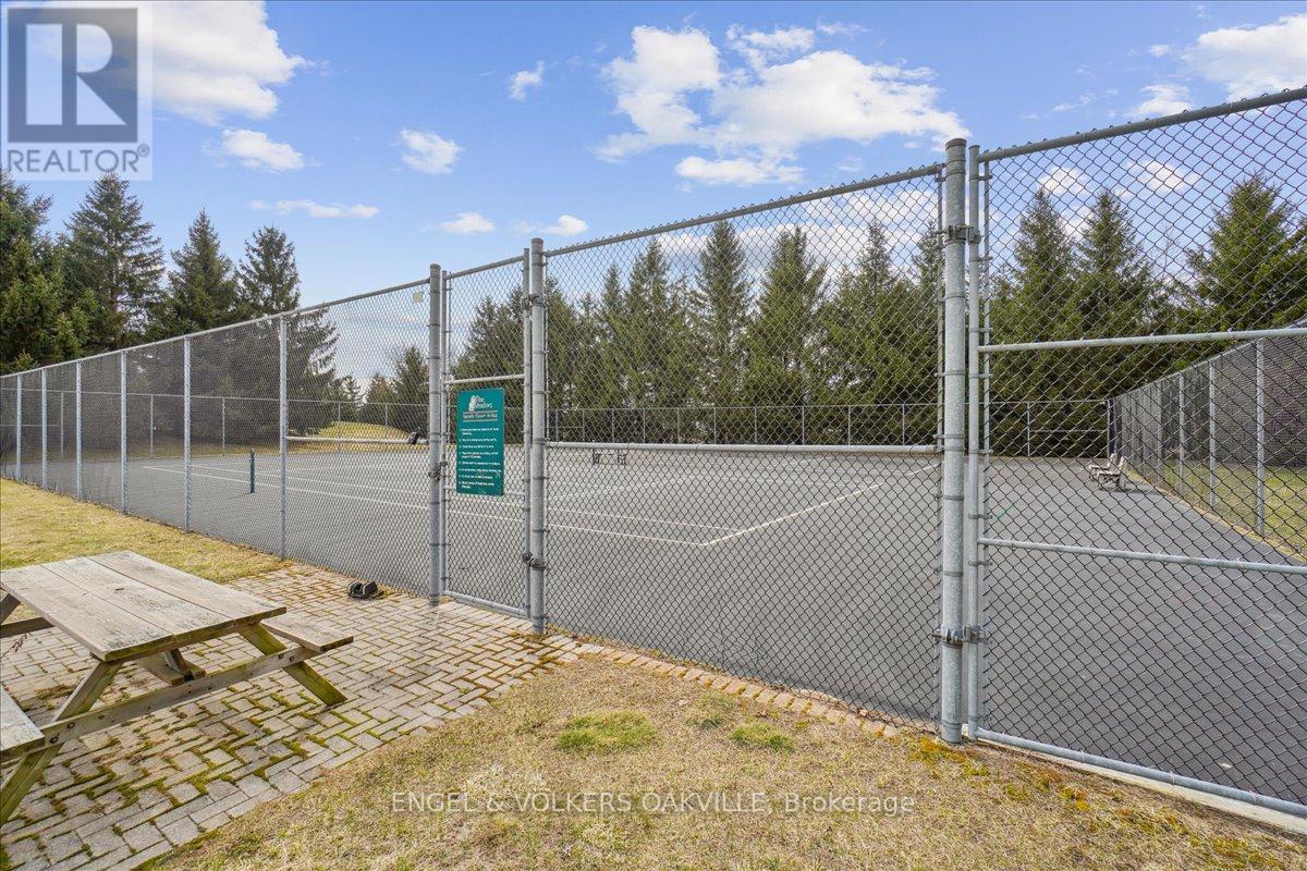 Photo 43 of 36 White Bark Way, Centre Wellington ON