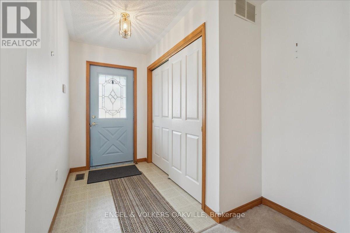 Photo 6 of 36 White Bark Way, Centre Wellington ON