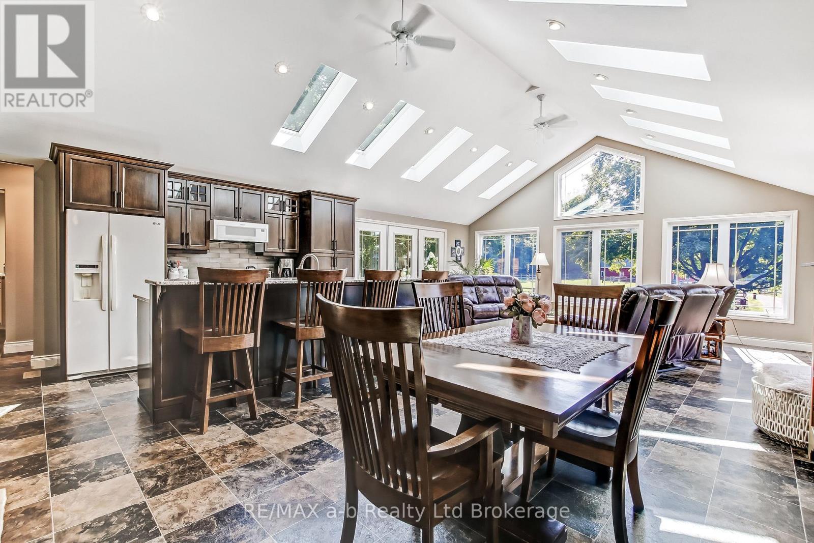 Photo 26 of 240 Burwell Road, Norfolk ON