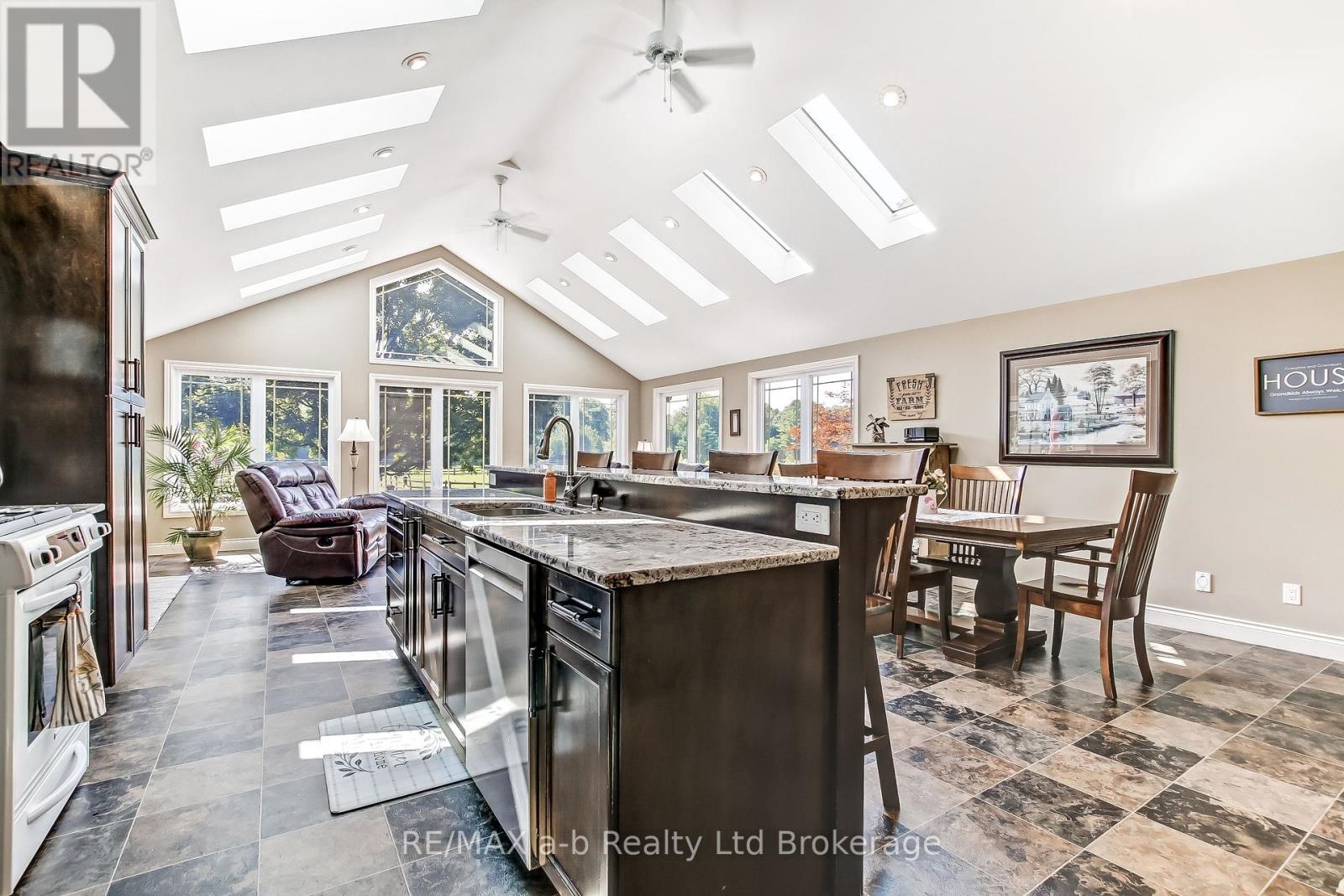 Photo 28 of 240 Burwell Road, Norfolk ON