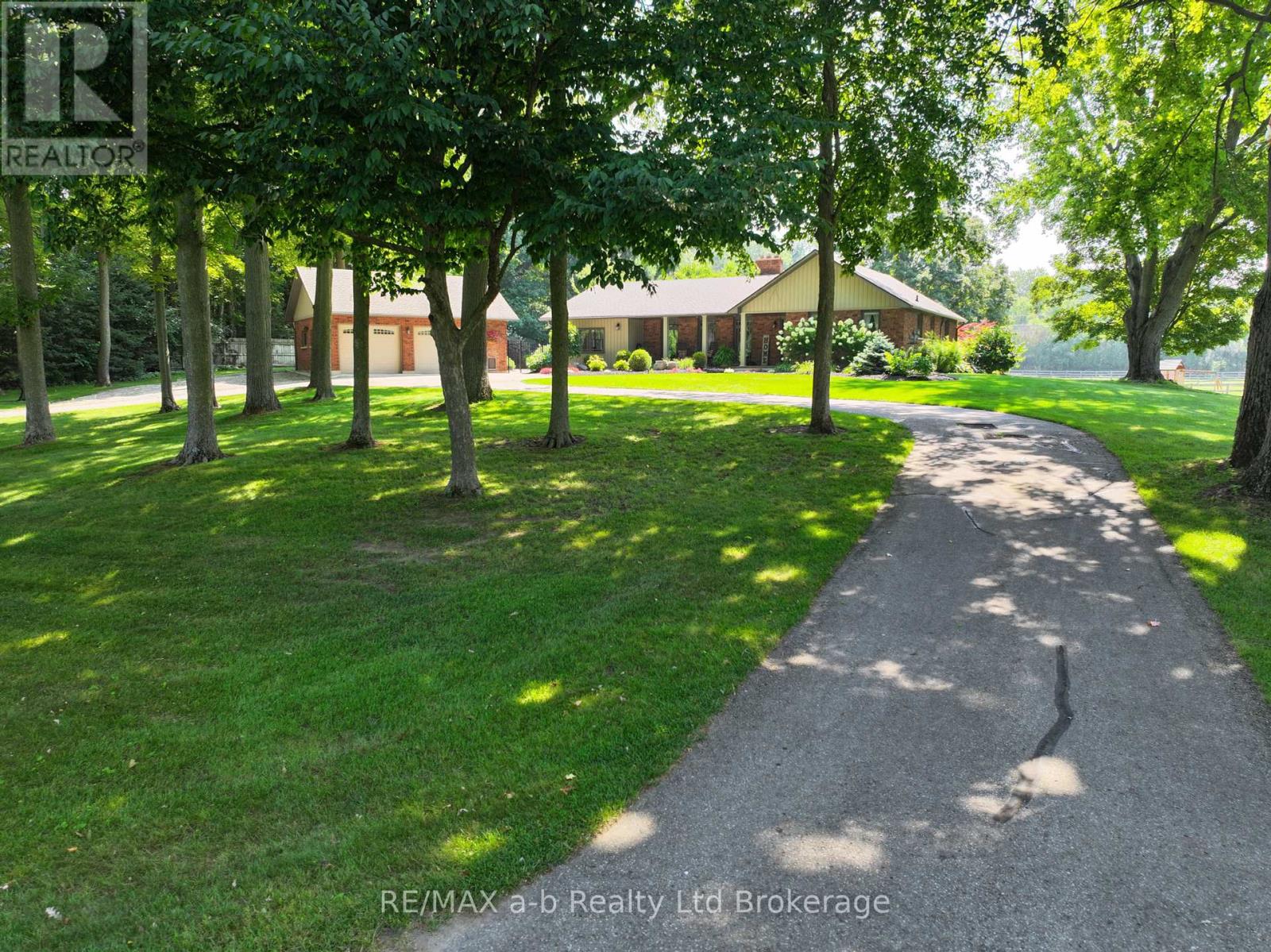 Photo 4 of 240 Burwell Road, Norfolk ON