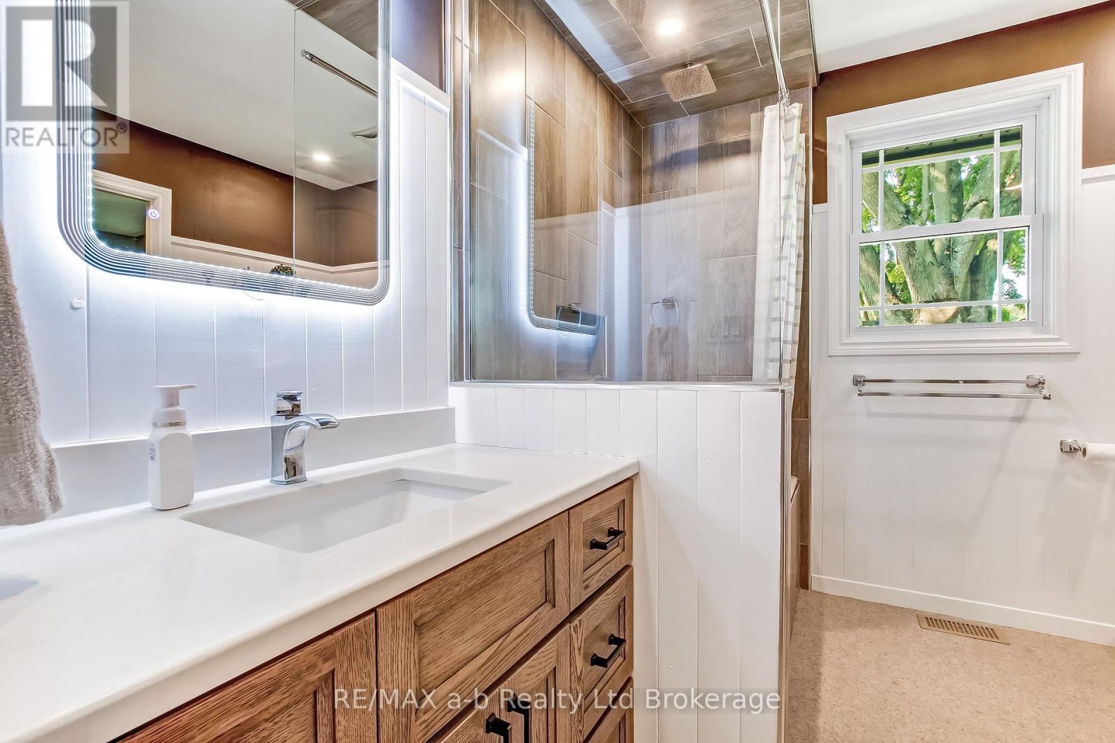 Photo 47 of 240 Burwell Road, Norfolk ON