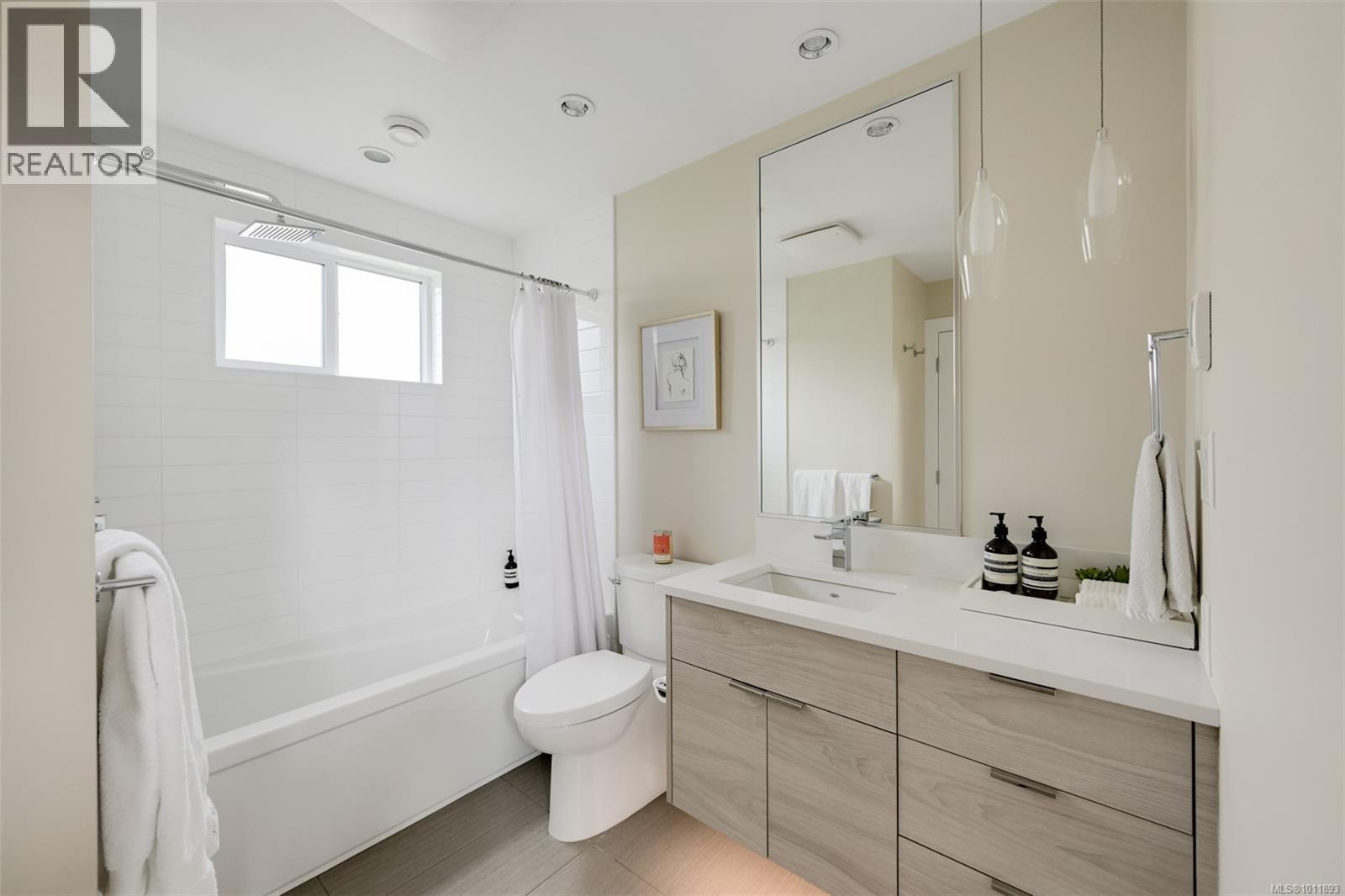 Photo 37 of 104 1454 Bear Mountain Pkwy, Langford BC