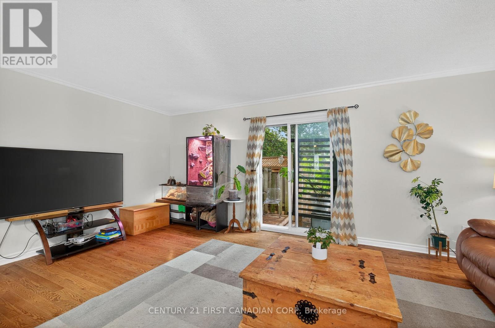 Photo 11 of 55 Ashley Crescent, London South ON