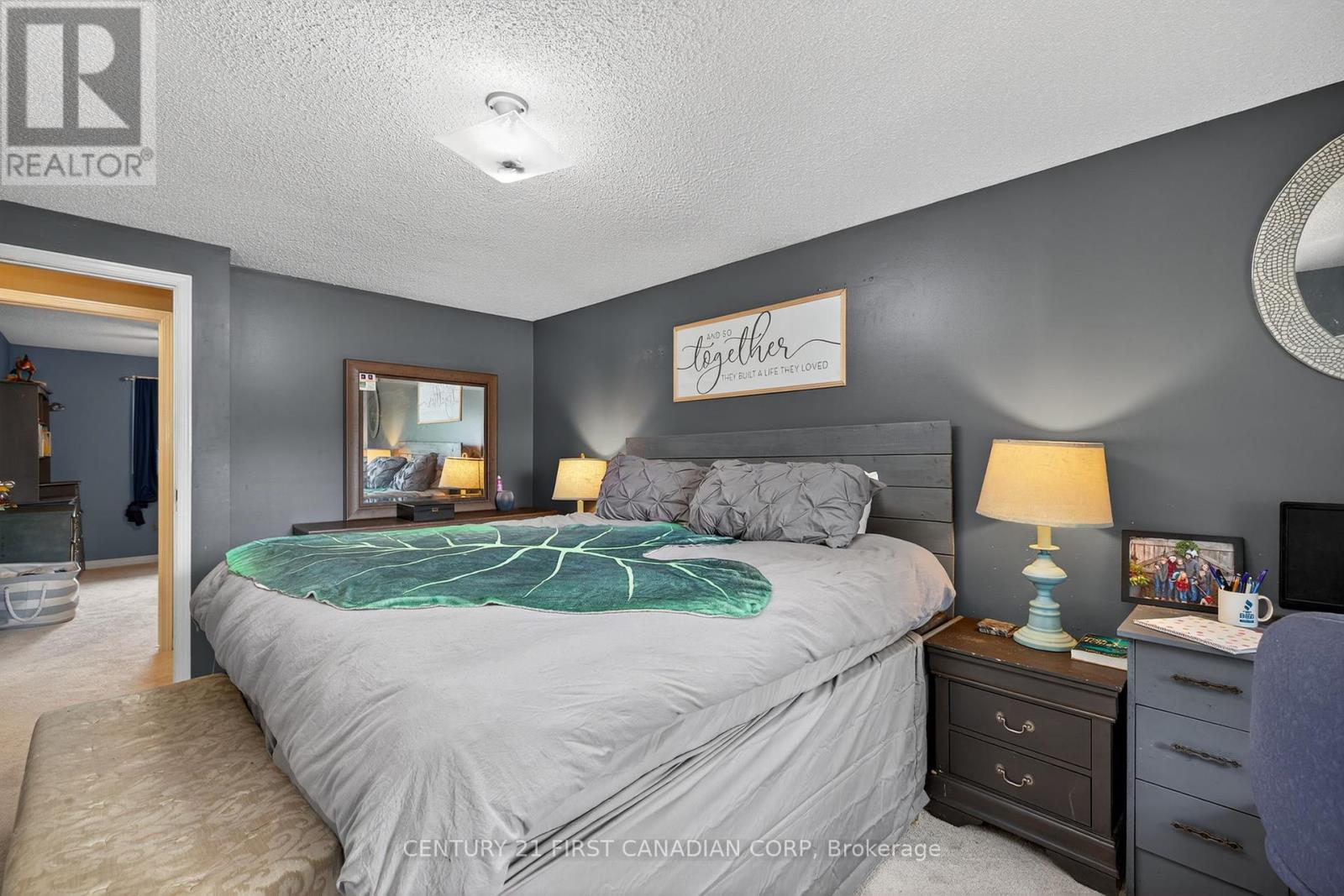 Photo 14 of 55 Ashley Crescent, London South ON