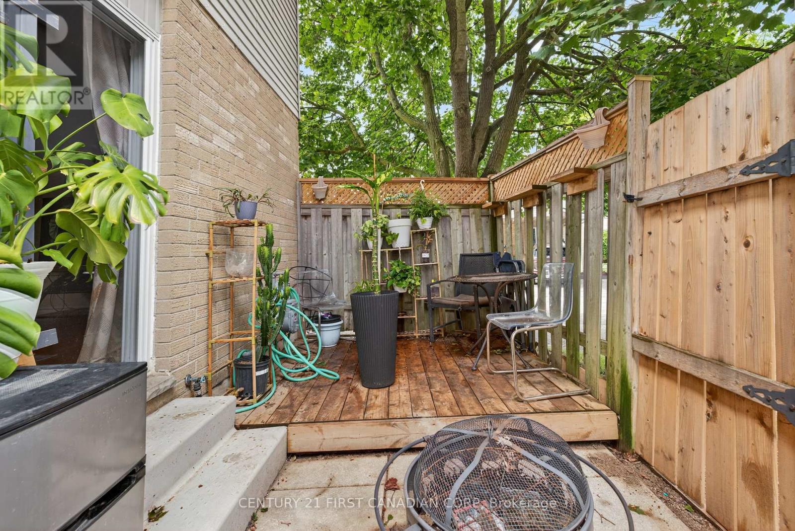 Photo 25 of 55 Ashley Crescent, London South ON