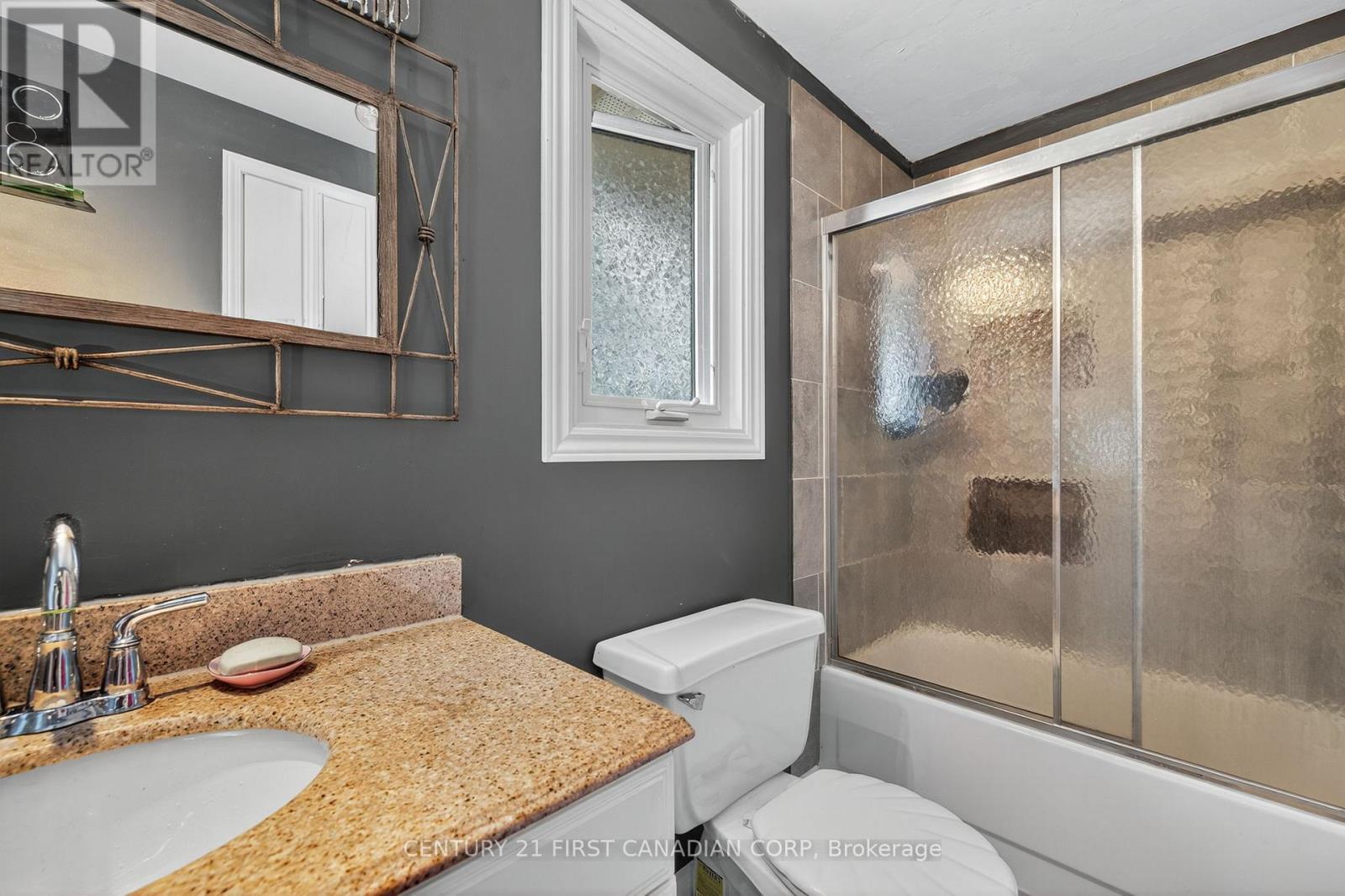 Photo 20 of 55 Ashley Crescent, London South ON