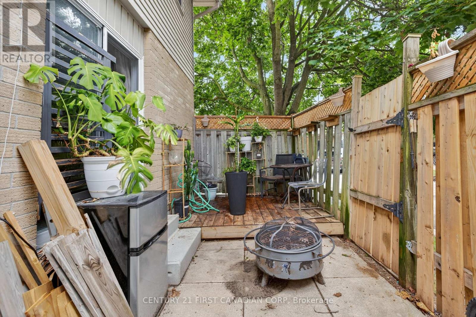 Photo 24 of 55 Ashley Crescent, London South ON