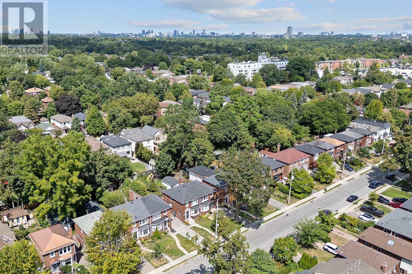 Photo 45 of 18 Vanderhoof Avenue, Toronto ON