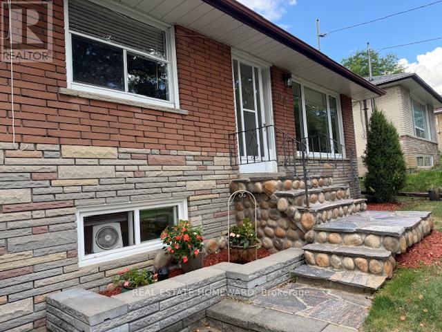 Photo 27 of Main Fl 90 Roanoke Road, Toronto ON