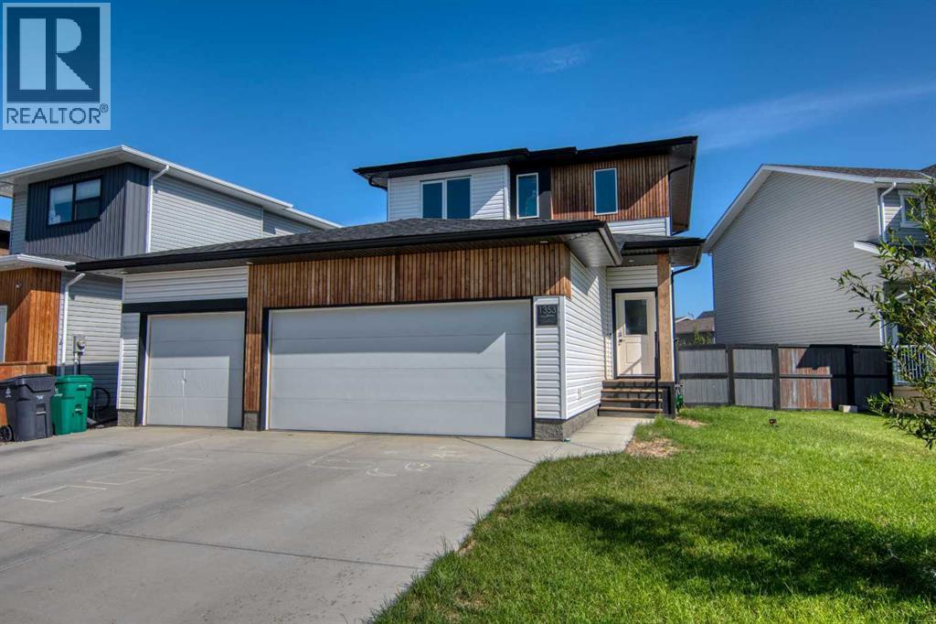Photo 1 of 1353 Pacific Circle W, Lethbridge AB
