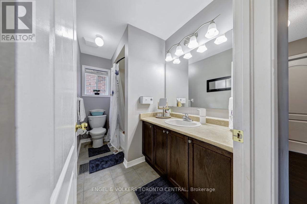 Photo 36 of 26 Mcphail Avenue, Clarington ON