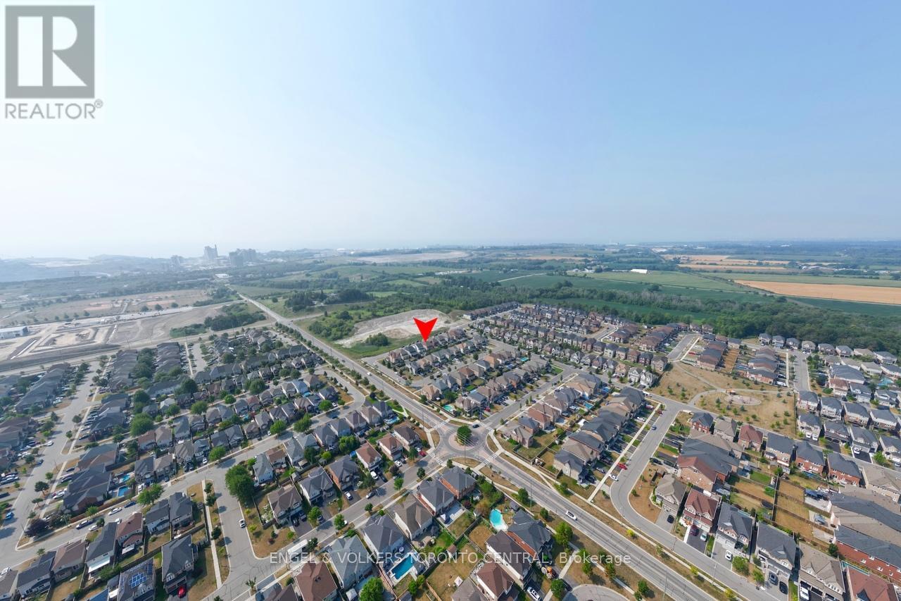 Photo 40 of 26 Mcphail Avenue, Clarington ON