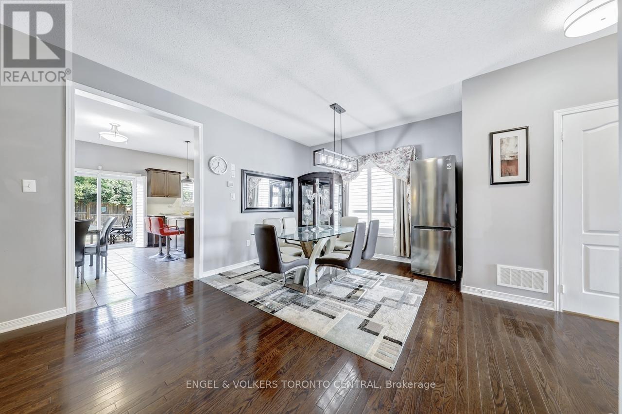 Photo 8 of 26 Mcphail Avenue, Clarington ON