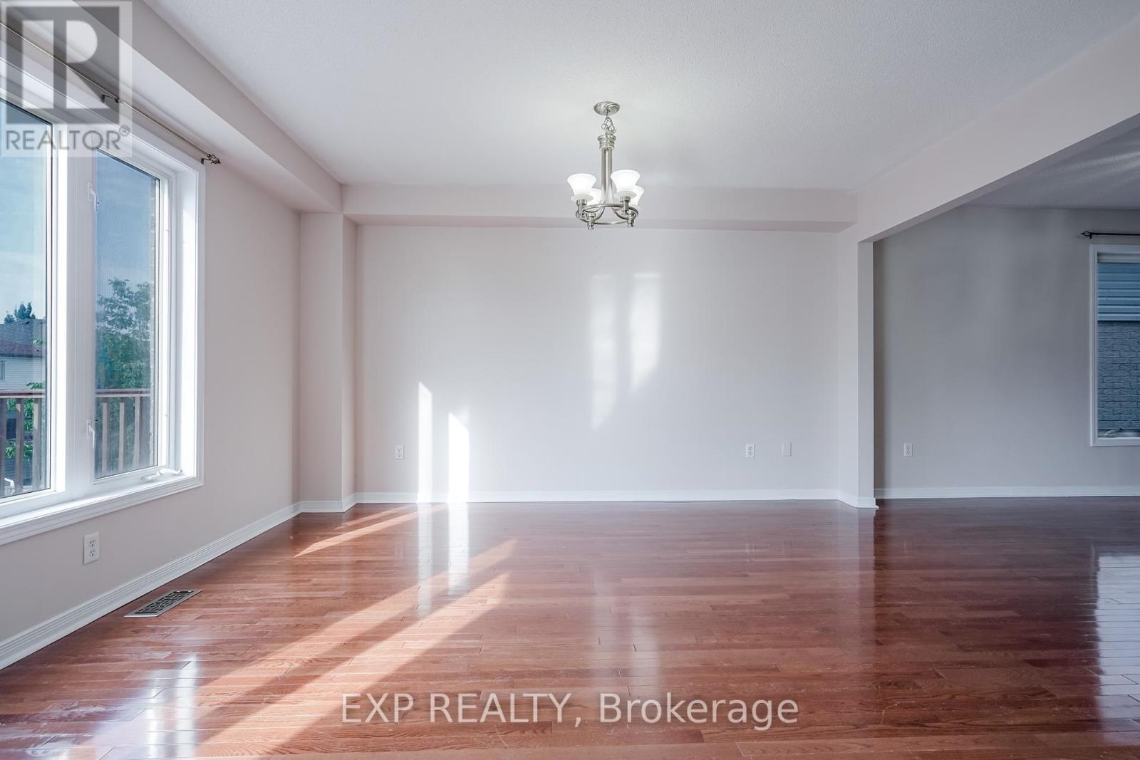 Photo 10 of 75 Hutton Place, Clarington ON