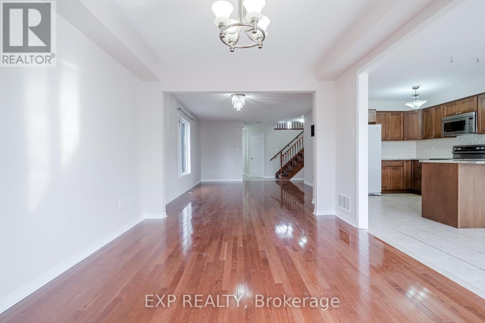 Photo 11 of 75 Hutton Place, Clarington ON