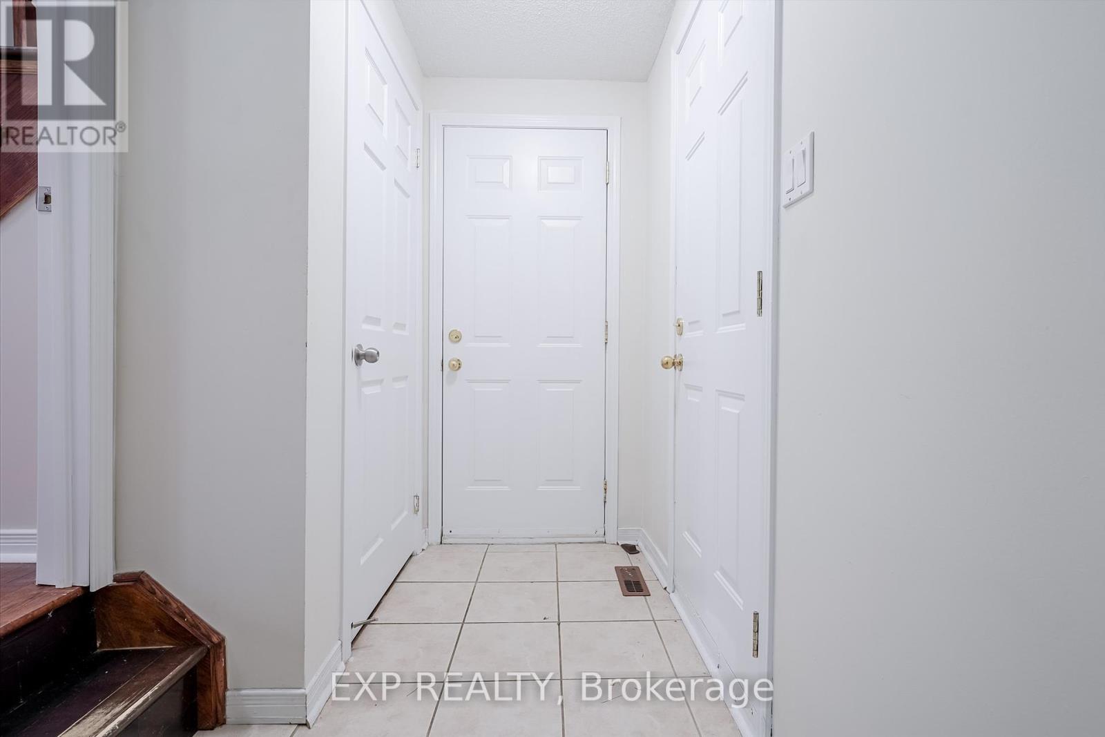 Photo 18 of 75 Hutton Place, Clarington ON