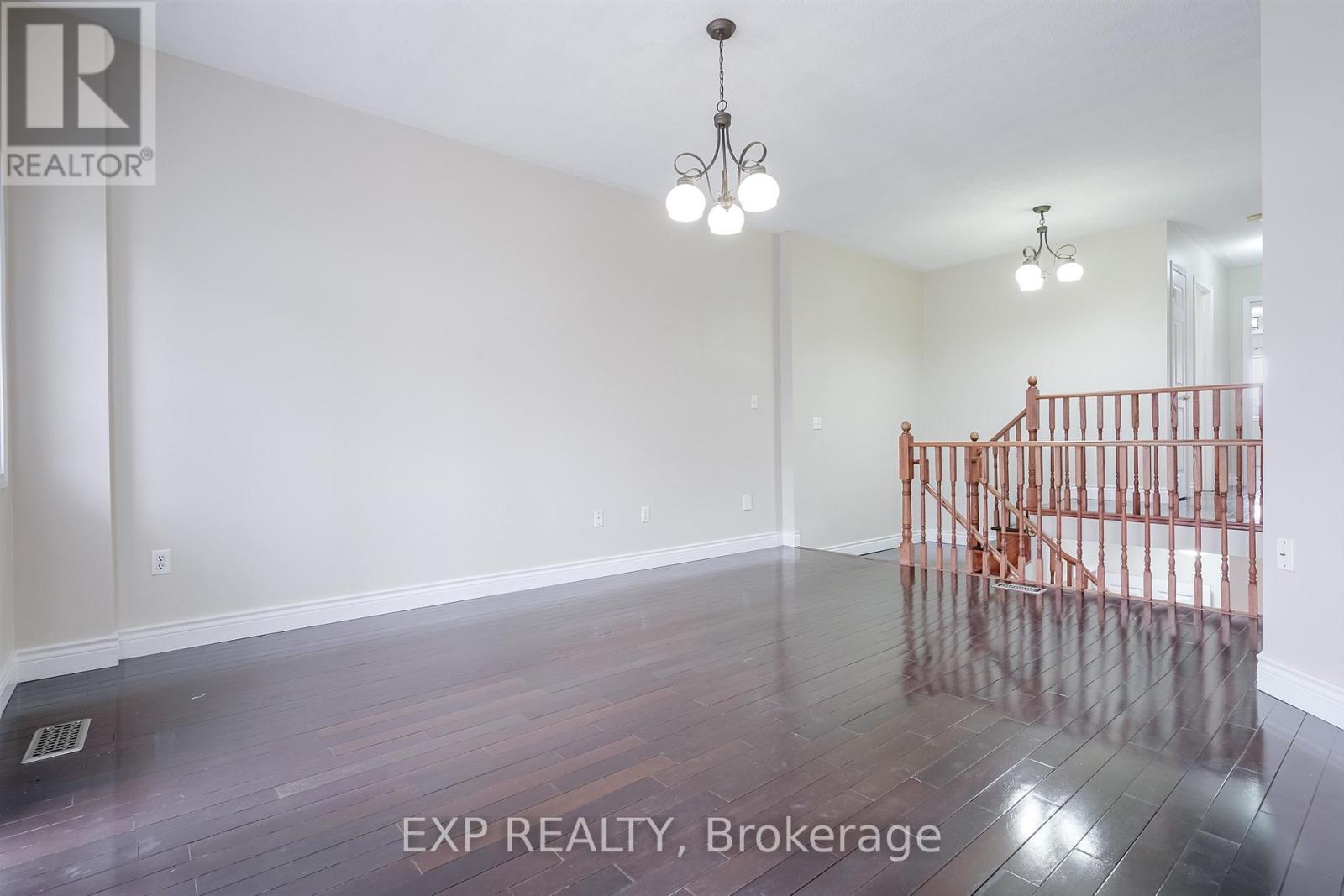 Photo 33 of 75 Hutton Place, Clarington ON