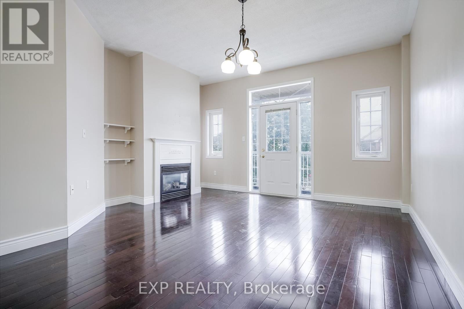 Photo 34 of 75 Hutton Place, Clarington ON