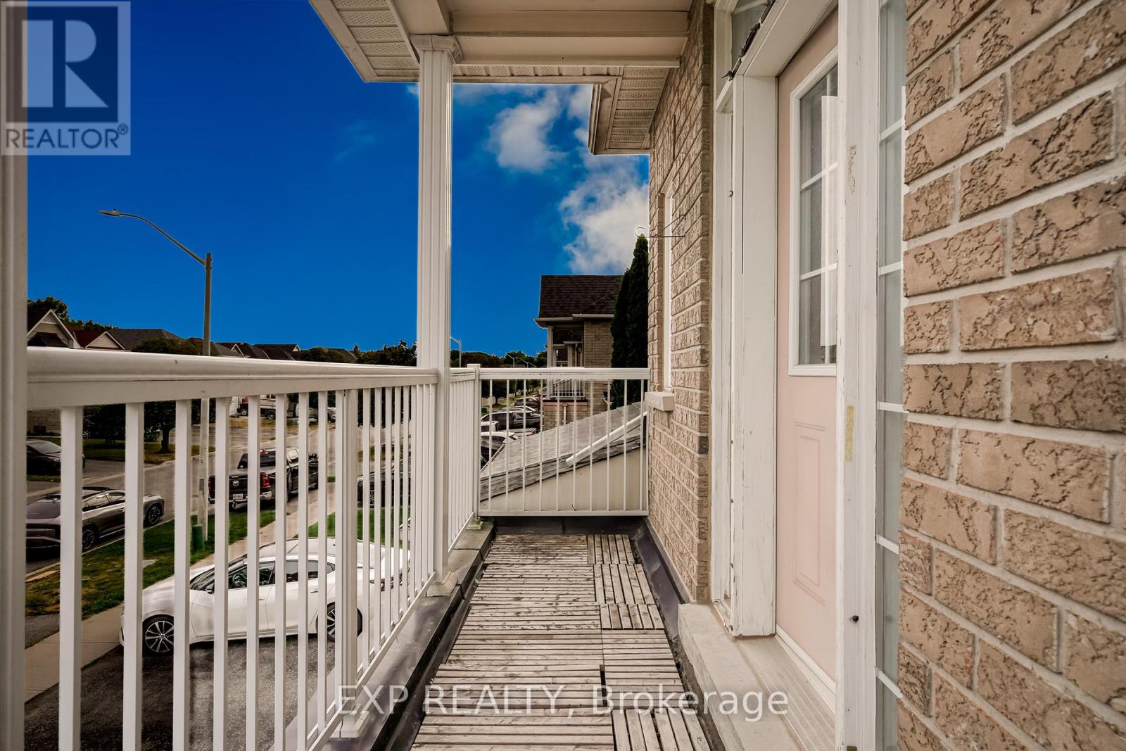 Photo 35 of 75 Hutton Place, Clarington ON