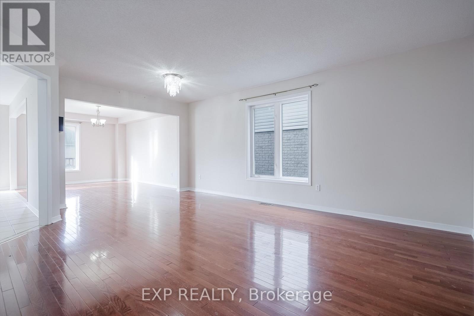 Photo 6 of 75 Hutton Place, Clarington ON