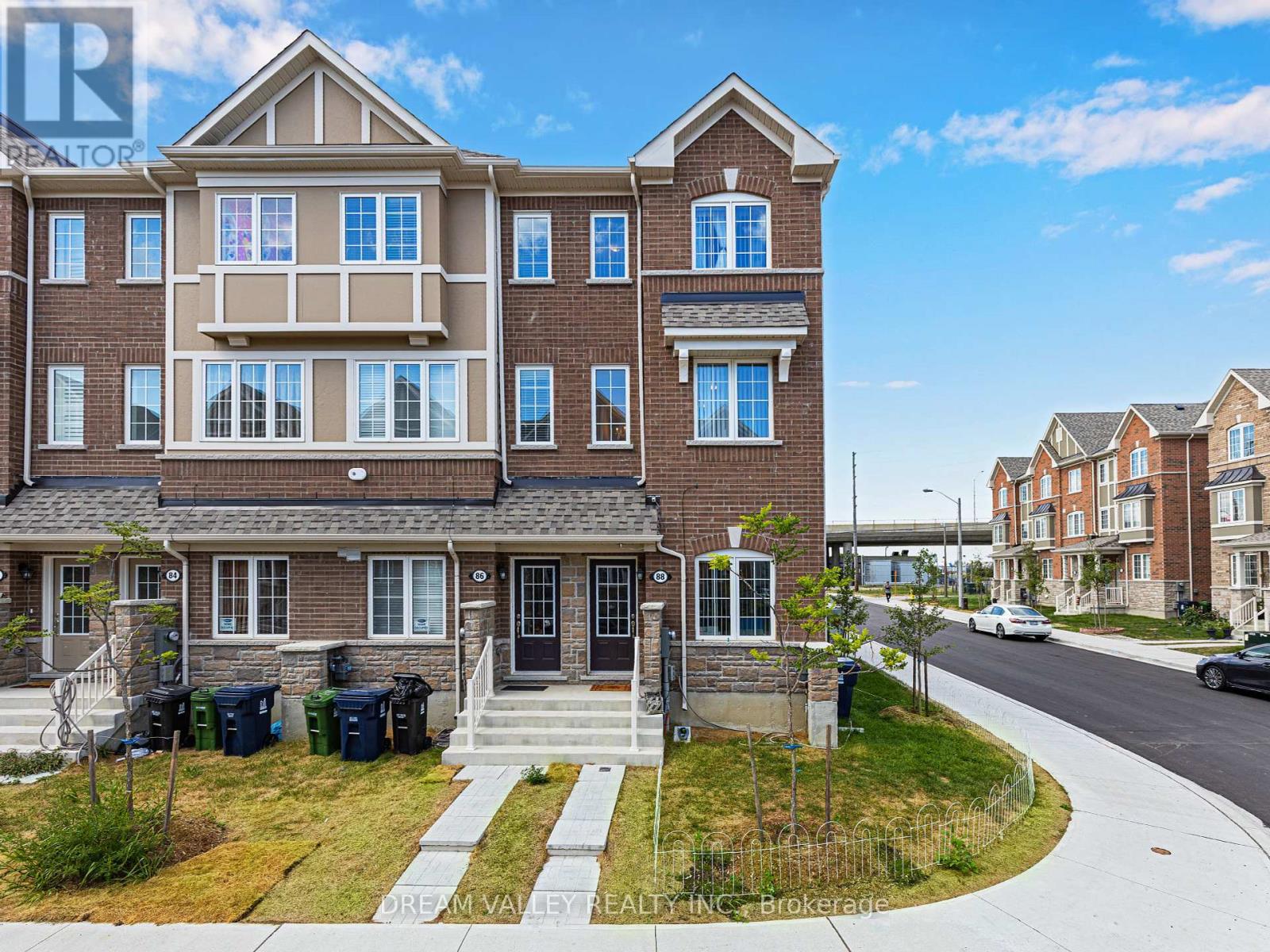 Photo 1 of 88 Jolly Way, Toronto ON