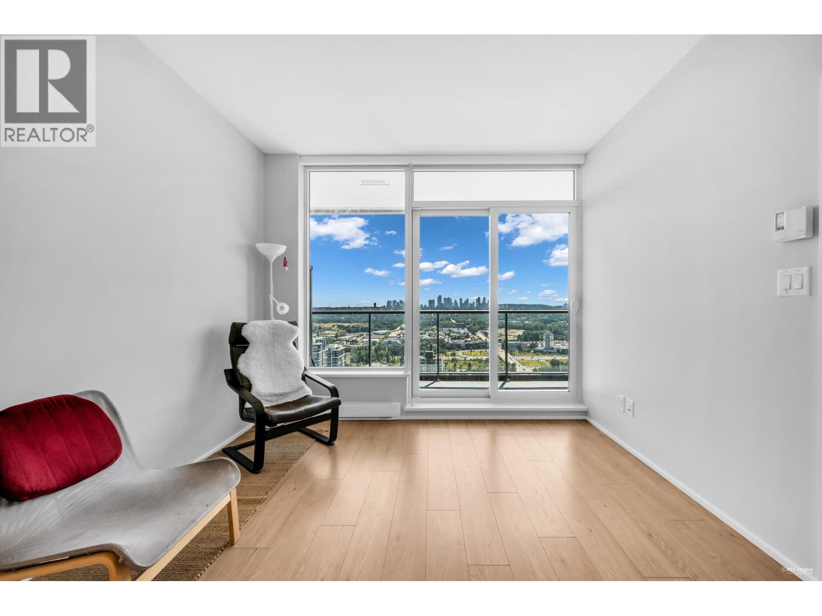 Photo 8 of 4704 1955 Alpha Way, Vancouver BC