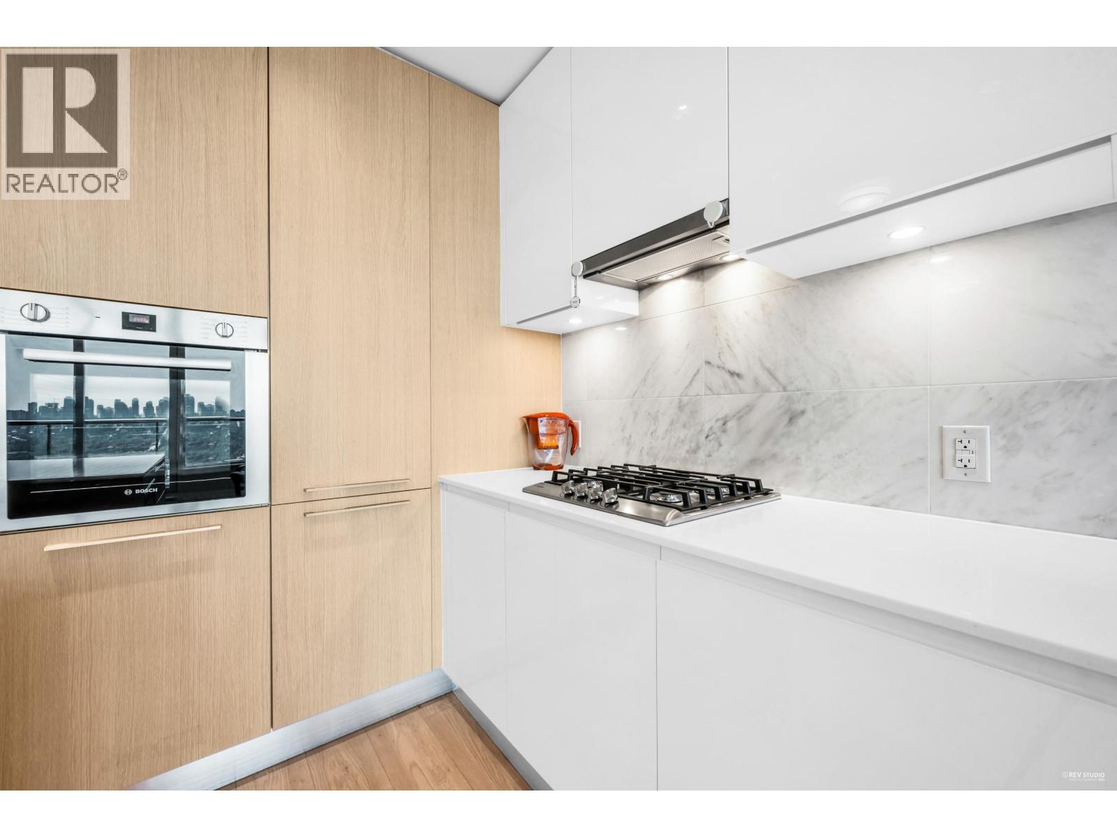 Photo 5 of 4704 1955 Alpha Way, Vancouver BC