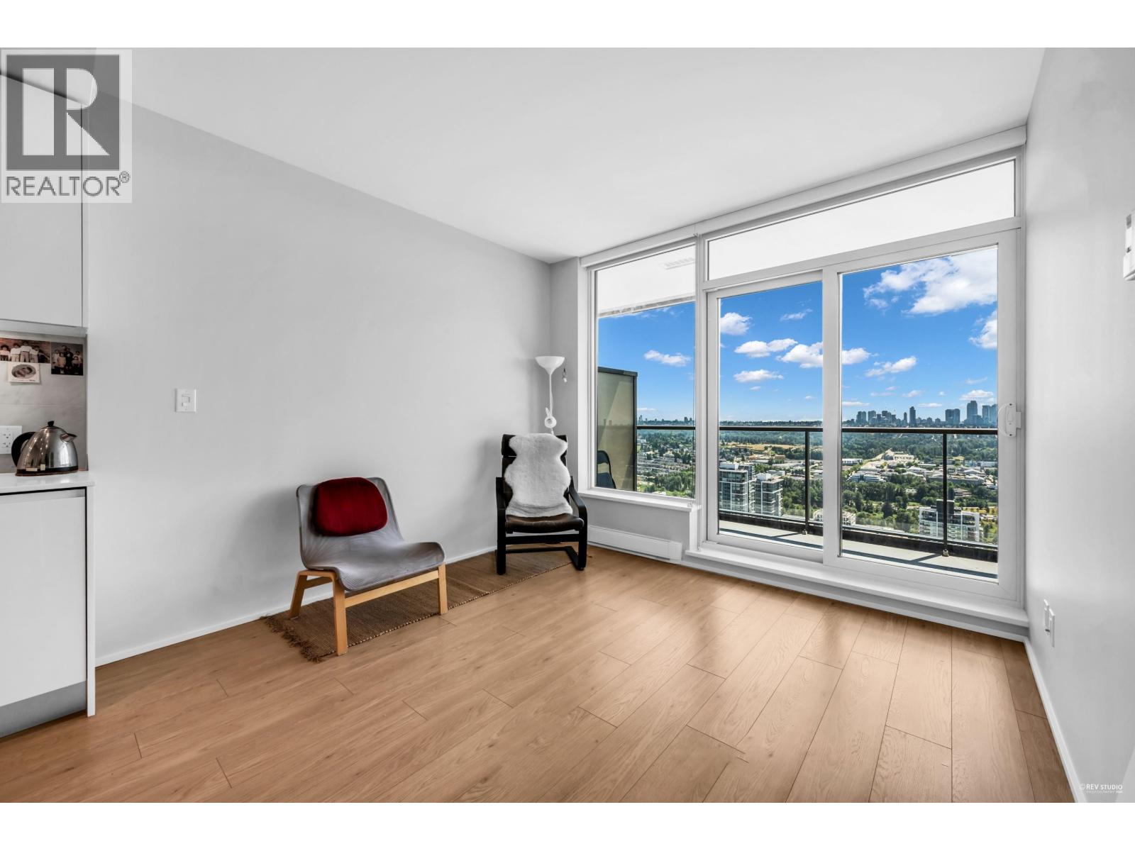 Photo 7 of 4704 1955 Alpha Way, Vancouver BC