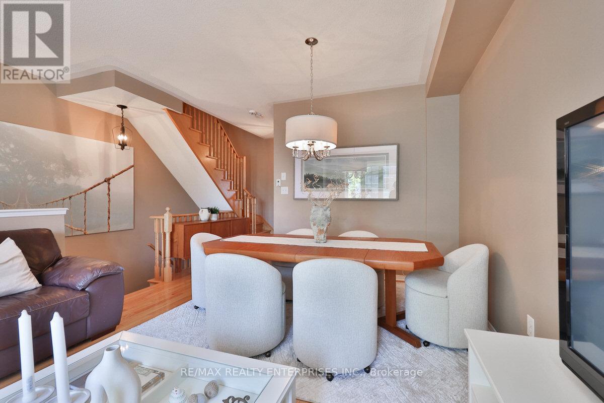Photo 7 of 14 2171 Fiddlers Way, Oakville ON