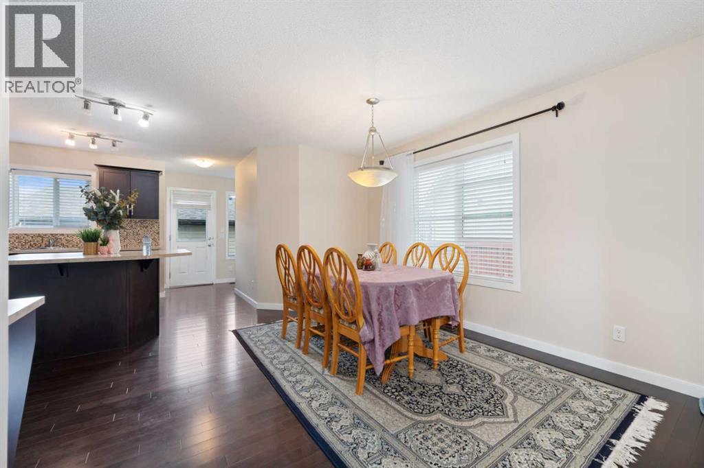 Photo 9 of 106 Panora Road Nw, Calgary AB