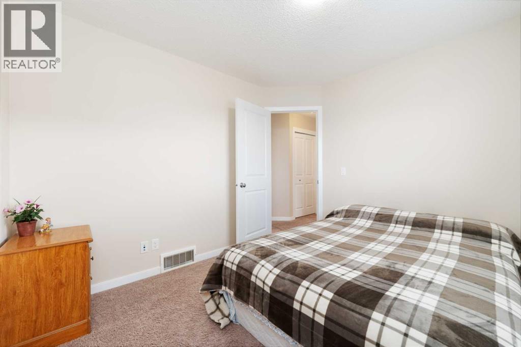 Photo 20 of 106 Panora Road Nw, Calgary AB