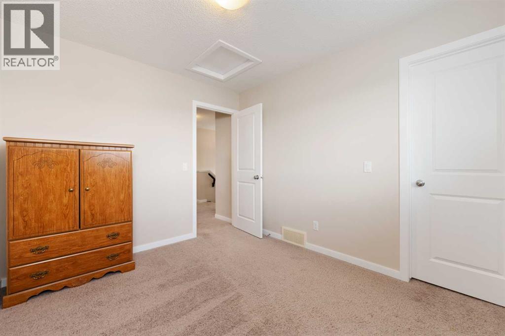Photo 22 of 106 Panora Road Nw, Calgary AB