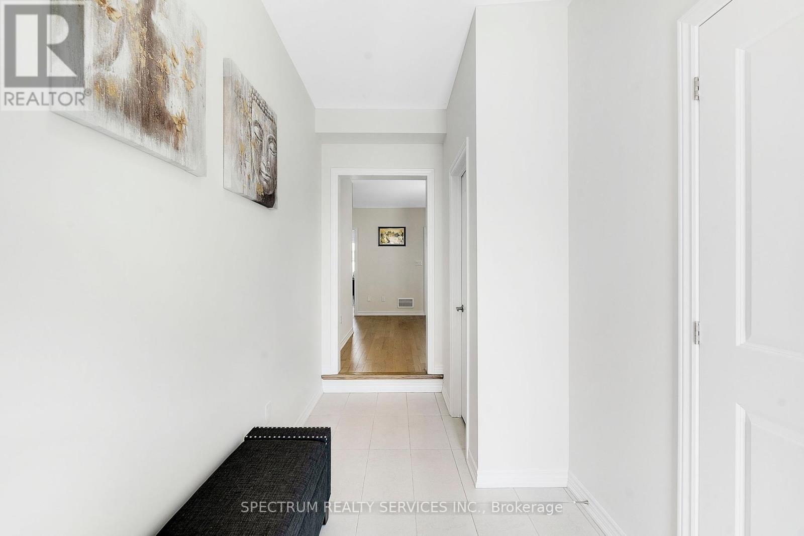 Photo 10 of 52 Granka Street, Brantford ON